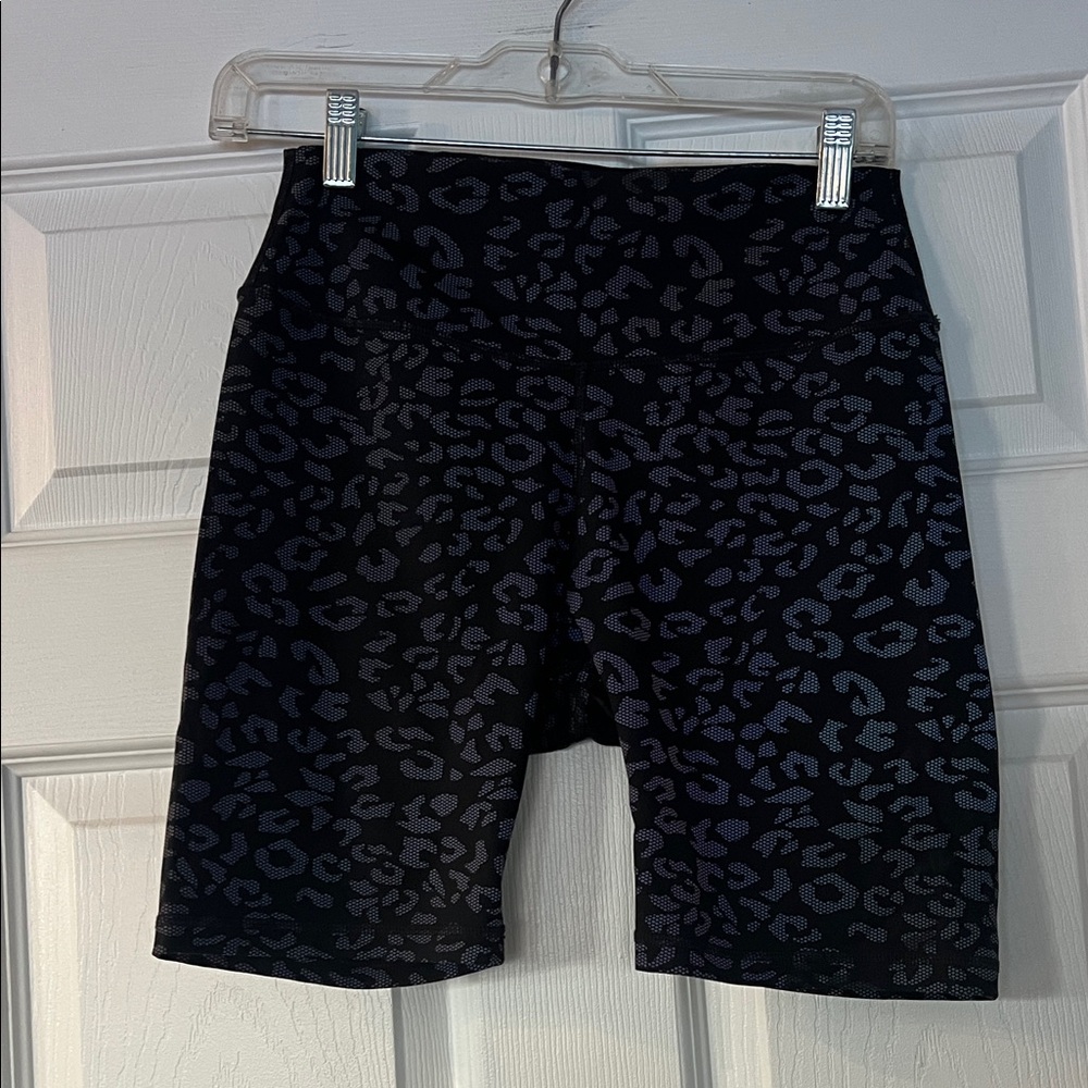ZYIA Black Patterned Active Shorts